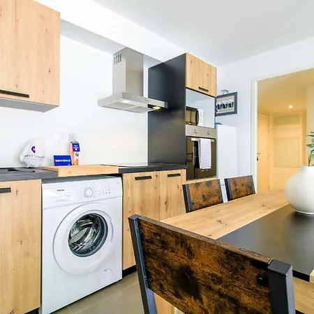 Select'sohome - Pour 5 Personnes Idéalement Situé à Proximité De La Et Des Commerces De La Favière ! - Iloa-b04 *