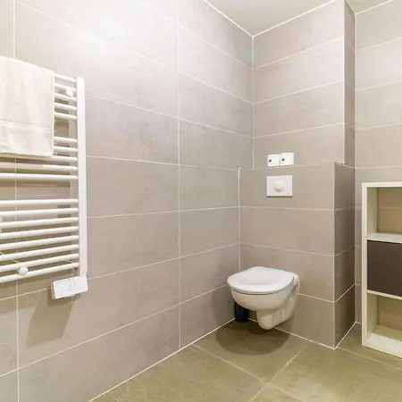 Select'sohome - Pour 5 Personnes Idéalement Situé à Proximité De La Et Des Commerces De La Favière ! - Iloa-b04 Apartamento *